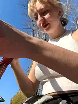 RonnieKiss online show from September 26, 3:43 am