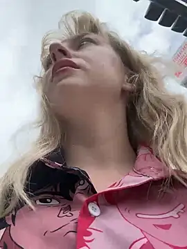 RonnieKiss online show from November 17, 4:29 am