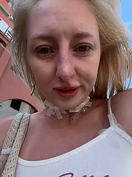 RonnieKiss online show from January 8, 3:20 am