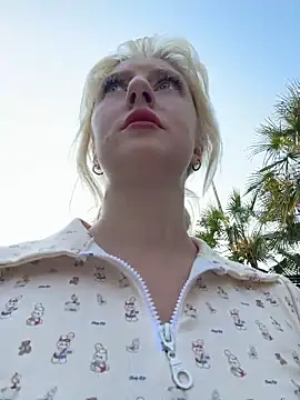 RonnieKiss online show from February 24, 9:51 am