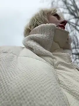 RonnieKiss online show from April 19, 11:31 am