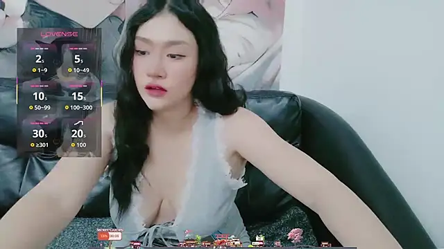 Snapshot of Lalacream12 chatting on November 29, 6:38 am Lalacream12 online show from November 29, 6:38 am