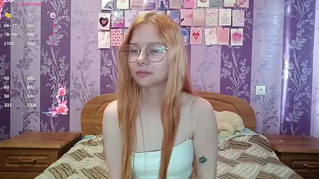 Snapshot of Lutangogansit chatting on October 19, 7:09 am Lutangogansit online show from October 19, 7:09 am