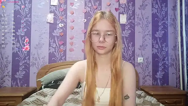 Snapshot of Lutangogansit chatting on October 28, 7:01 am Lutangogansit online show from October 28, 7:01 am