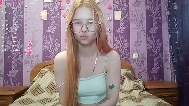 Snapshot of Lutangogansit chatting on November 10, 7:07 am Lutangogansit online show from November 10, 7:07 am