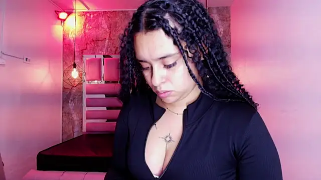 Snapshot of lorem_adams chatting on October 31, 12:17 pm lorem adams online show from October 31, 12:17 pm