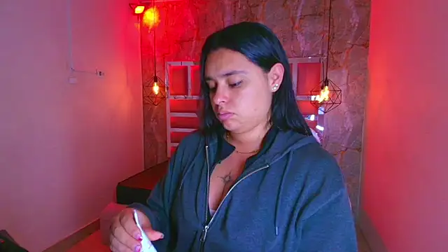 Snapshot of lorem_adams chatting on November 11, 11:32 am lorem adams online show from November 11, 11:32 am