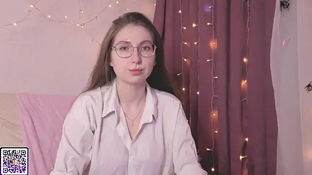 DaliaRadtke online show from April 15, 7:32 pm