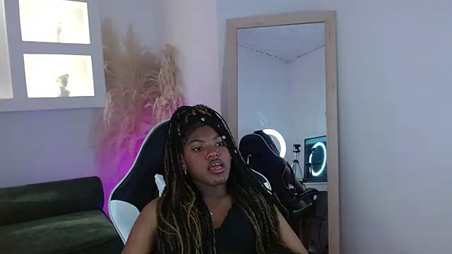 Snapshot of onyx_ebony chatting on October 27, 1:04 pm onyx ebony online show from October 27, 1:04 pm