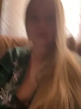 B i r d i e online show from September 28, 11:04 am