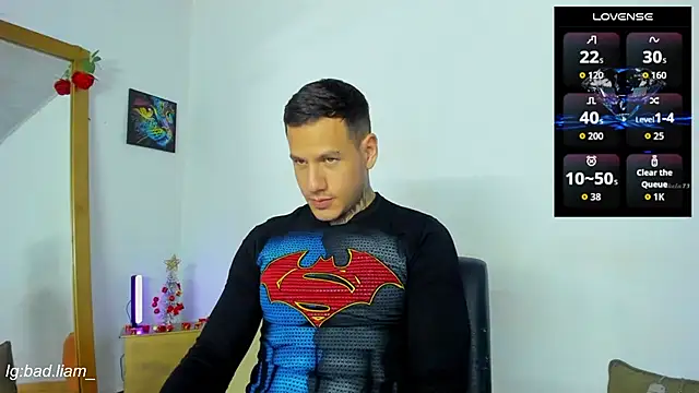 Snapshot of BadLiam_ chatting on December 21, 2:08 am BadLiam online show from December 21, 2:08 am