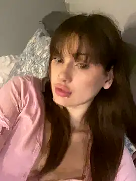 SoShyEmmyyy online show from October 5, 6:39 pm