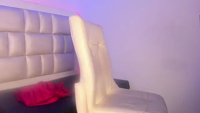 peyton  wat online show from November 24, 11:54 am