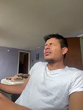 AnotherJuan  online show from October 3, 1:19 pm