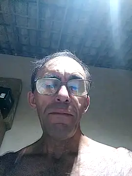 paugostoso72 online show from September 26, 12:36 am