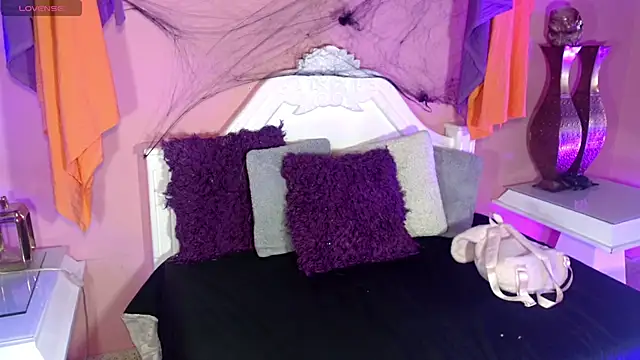 Snapshot of _IsabellaRousse chatting on November 1, 7:38 pm IsabellaRousse online show from November 1, 7:38 pm