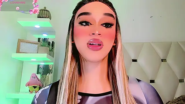 Snapshot of _IsabellaRousse chatting on January 17, 8:34 pm IsabellaRousse online show from January 17, 8:34 pm