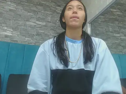 Snapshot of Lil_Rose2006 chatting on October 4, 12:14 pm Lil Rose2006 online show from October 4, 12:14 pm