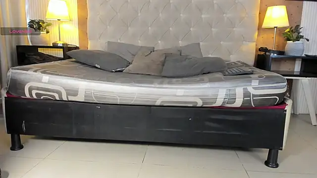 Snapshot of liam_twiink chatting on November 5, 7:25 pm liam twiink online show from November 5, 7:25 pm