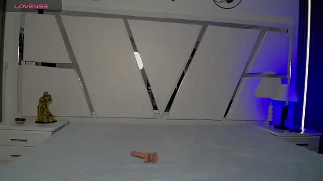 Snapshot of oblivionlove chatting on October 14, 8:20 pm oblivionlove online show from October 14, 8:20 pm