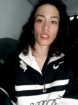 Snapshot of oblivionlove chatting on November 16, 10:15 pm oblivionlove online show from November 16, 10:15 pm