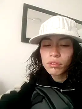 Snapshot of oblivionlove chatting on November 26, 6:53 pm oblivionlove online show from November 26, 6:53 pm