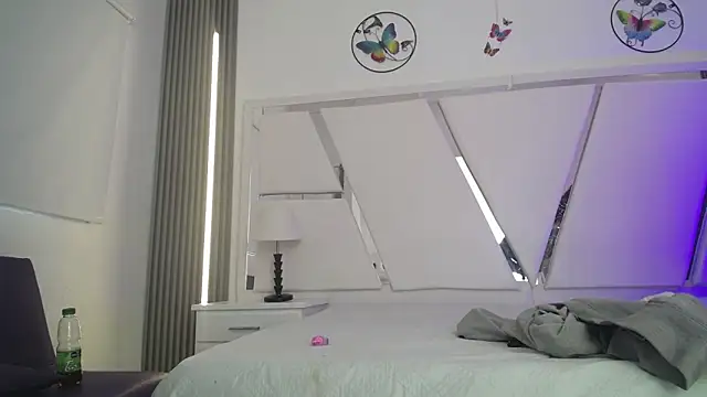 Snapshot of oblivionlove chatting on November 28, 8:11 pm oblivionlove online show from November 28, 8:11 pm