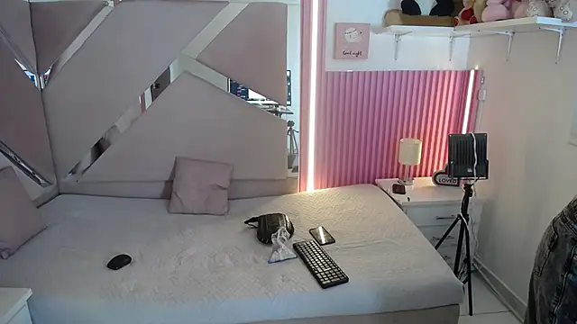 oblivionlove online show from May 19, 9:21 pm