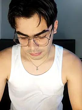 Snapshot of Mason_grey chatting on November 15, 2:13 pm Mason grey online show from November 15, 2:13 pm