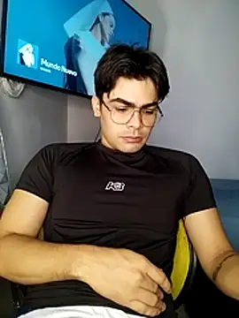 Snapshot of Mason_grey chatting on November 26, 11:00 am Mason grey online show from November 26, 11:00 am