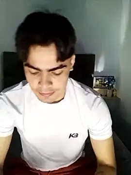 Snapshot of Mason_grey chatting on December 14, 2:17 am Mason grey online show from December 14, 2:17 am