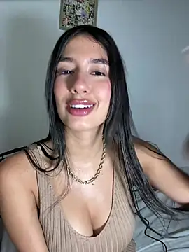 Snapshot of Julieta_Duque chatting on July 21, 3:31 am Julieta Duque online show from July 21, 3:31 am