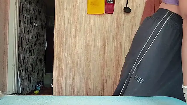 Snapshot of yanderephobia chatting on November 29, 12:13 am yanderephobia online show from November 29, 12:13 am