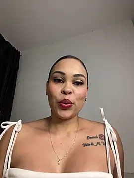 FOX LATINA online show from April 4, 1:15 am