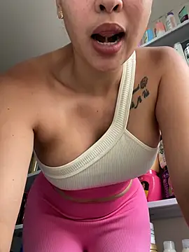 FOX LATINA online show from April 15, 8:31 pm