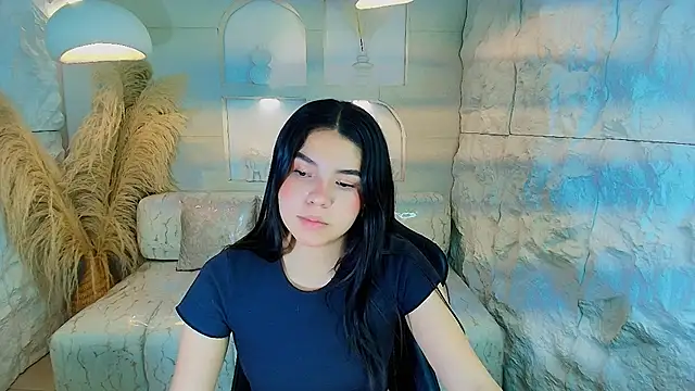 Snapshot of ambarina_r chatting on November 27, 3:19 am ambarina r online show from November 27, 3:19 am