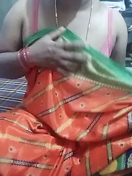 Snapshot of TeluguCuplehyd chatting on December 4, 8:45 am TeluguCuplehyd online show from December 4, 8:45 am