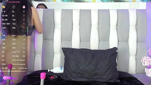 IsaDiiaz online show from February 3, 6:22 am