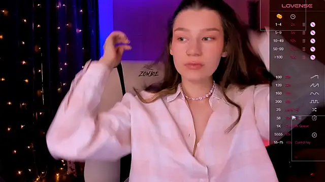 LinaBlossom  online show from January 8, 9:00 am