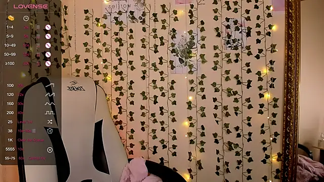 LinaBlossom  online show from February 5, 8:19 am