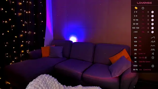 LinaBlossom  online show from February 18, 8:21 am