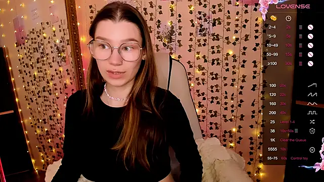 LinaBlossom  online show from February 28, 7:53 am