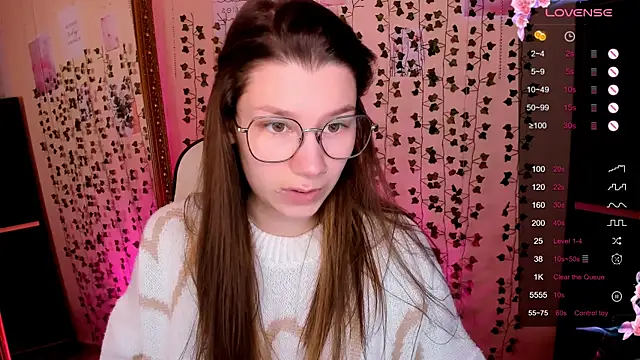 LinaBlossom  online show from March 1, 6:59 am