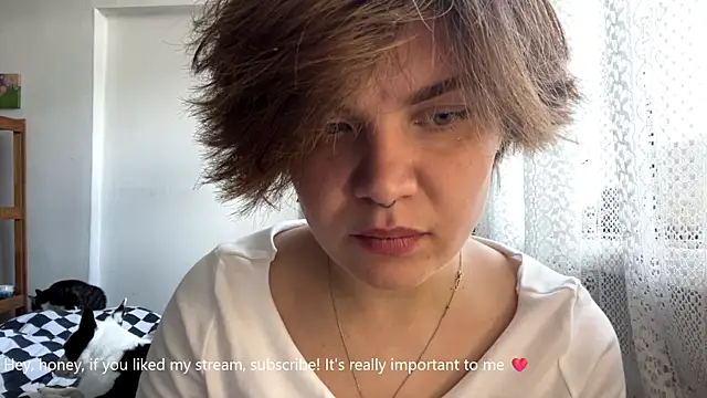 SabrinaFolts online show from September 26, 9:13 am