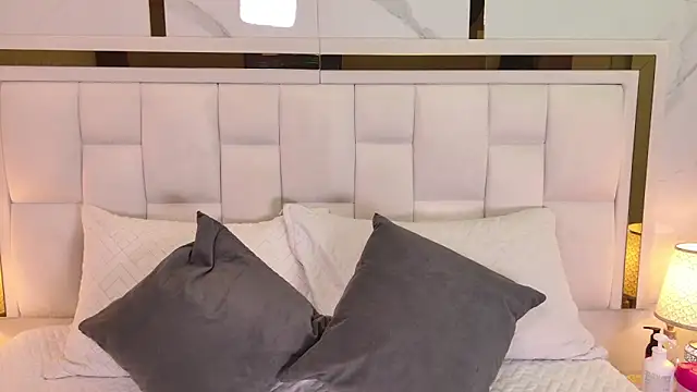 samanthaa sm online show from December 14, 11:37 am