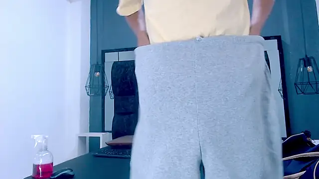 Daniel delux  online show from October 13, 12:38 pm