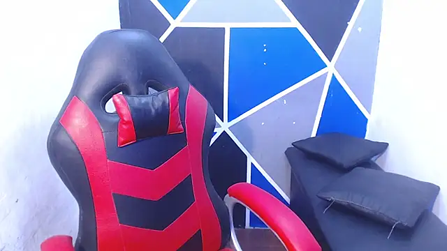 DEIV2  online show from October 3, 2:25 pm