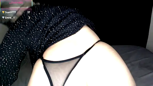 Snapshot of aliandmelisa chatting on November 15, 12:56 pm aliandmelisa online show from November 15, 12:56 pm