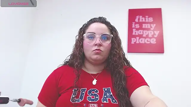 AmandaaWats online show from March 28, 6:18 pm