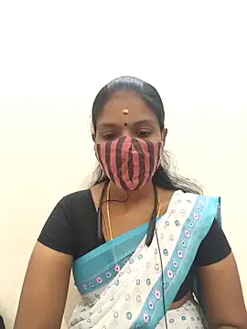 Snapshot of Tamil_Yalini12 chatting on October 10, 4:22 am Tamil Yalini12 online show from October 10, 4:22 am